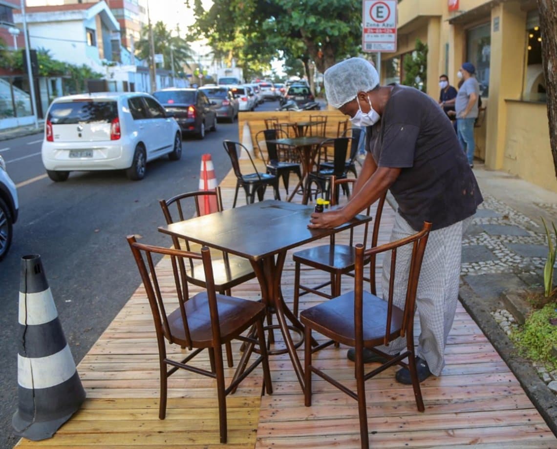 Prefeitura tira todas restrições para o comércio em Salvador e autoriza redução do distanciamento social