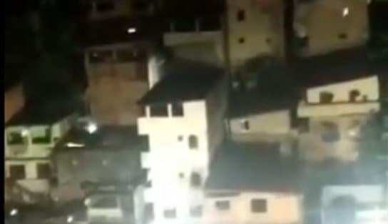 Imagem de Criminosos trocam tiros com policiais, assustam moradores e uma pessoa acaba ferida no bairro da Cidade Nova