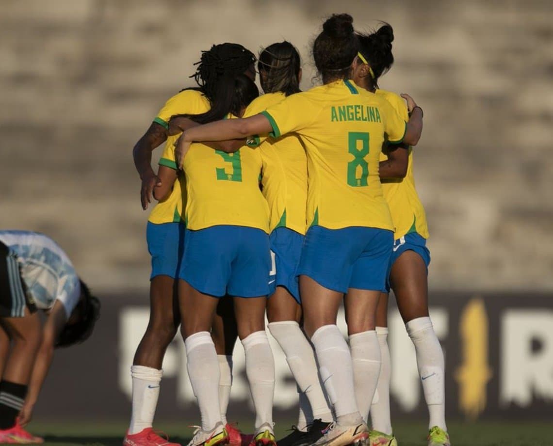 Seleção feminina derrota Argentina por 3 a 1 em amistoso