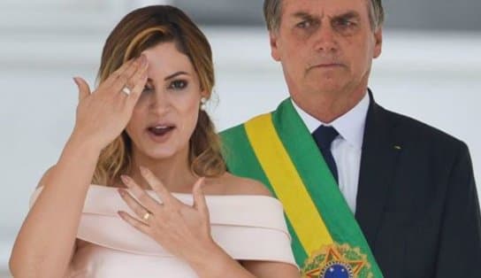 Imagem de Bolsonaro afirma que Michelle tomou vacina contra a Covid-19; "maior de idade, sabe o que faz"