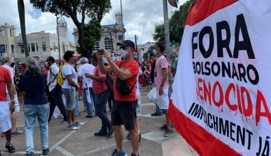 Imagem de Salvador: manifestantes se reúnem no Campo Grande em protesto contra Bolsonaro; veja fotos