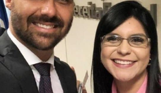 Imagem de Denúncia de Dayane Pimentel (PSL-BA) contra Eduardo Bolsonaro está travada há um mês na Câmara 