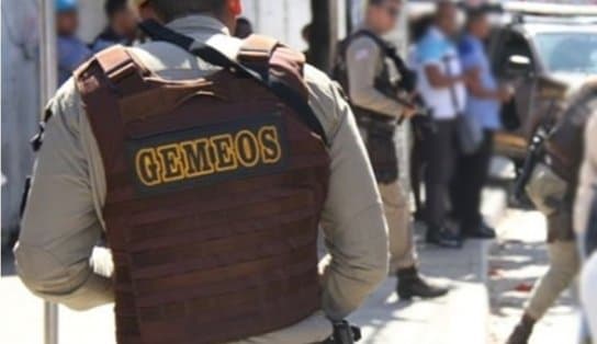 Imagem de Perdeu, perdeu! Homens armados fazem arrastão em ponto de ônibus e geram pânico na Avenida Suburbana