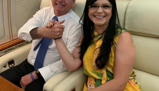 Imagem de Ex-aliada de Bolsonaro, Dayane Pimentel ironiza presidente: “Virou refém do centrão”