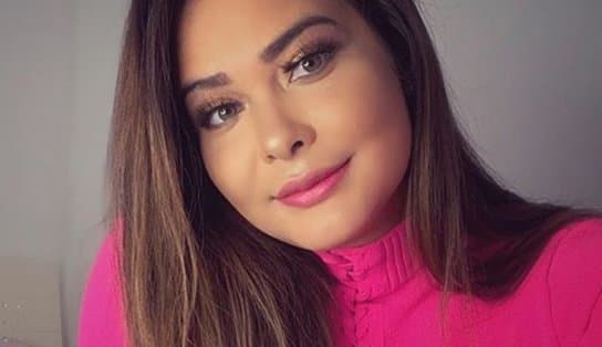 Imagem de Geisy Arruda rasga biquíni de fita para alertar sobre Outubro Rosa e leva fãs à loucura; "gosta de maltratar"; veja registro