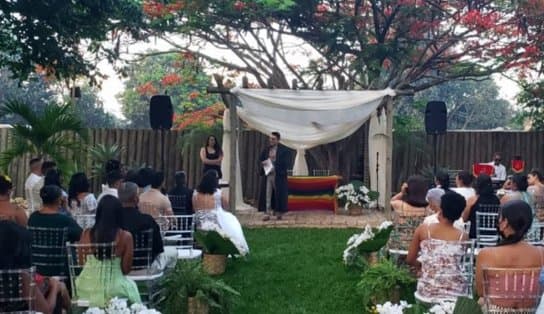 Imagem de Primeiro casamento LGBTQIA+ coletivo de Vitória da Conquista registra 12 uniões