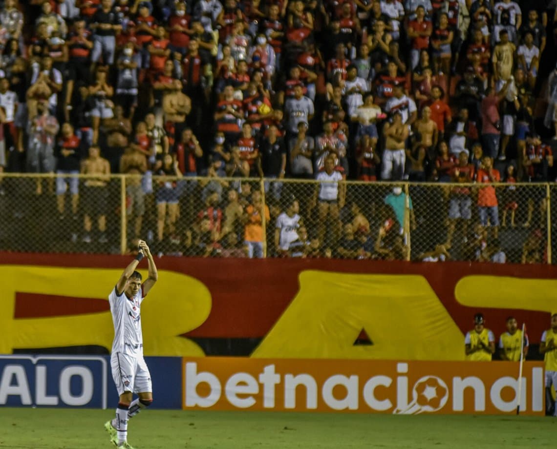 Vitória faz treino para torcida na véspera de jogo decisivo contra CRB; “vamos apoiar o Leão”, pede Fábio Mota