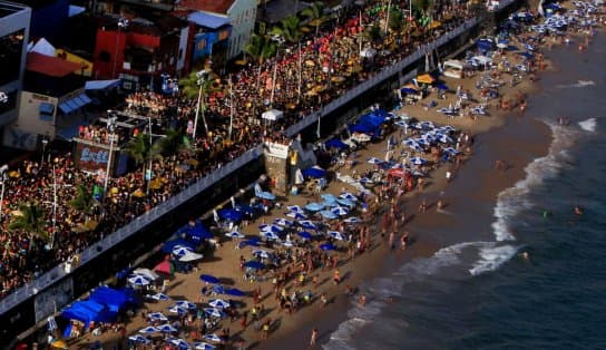 Imagem de Fiocruz recomenda que Salvador esteja com 90% da população vacinada para que Carnaval seja seguro