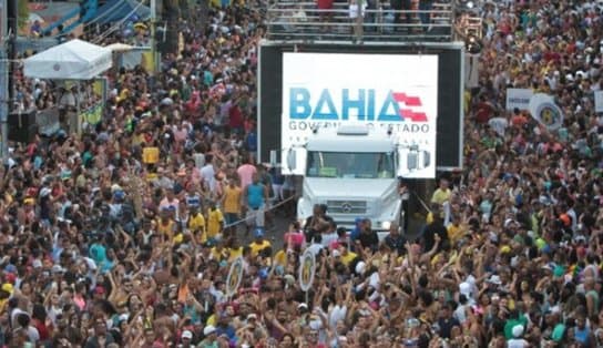 Imagem de Bolsonaro diz que, por ele, "não teria Carnaval em Salvador" e culpa governadores e prefeitos por mortes; "é uma realidade"