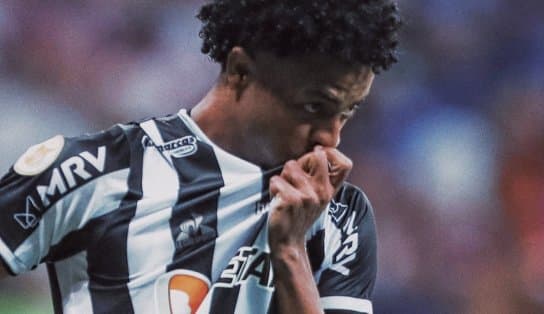 Imagem de Bahia sai na frente, mas Keno crava a virada e Galo se torna campeão brasileiro de 2021 na Fonte Nova