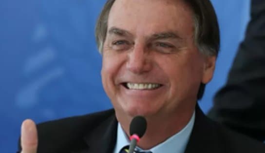 Imagem de Bolsonaro é eleito personalidade do ano da revista Time e comemora: “cumprimentos a Trump pelo 2º lugar”