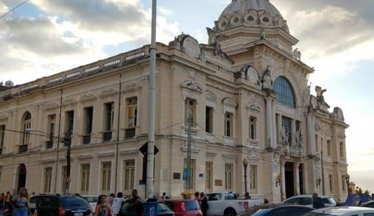 Imagem de Governo da Bahia define valor mínimo de R$ 26,6 milhões para transformar Palácio Rio Branco em hotel