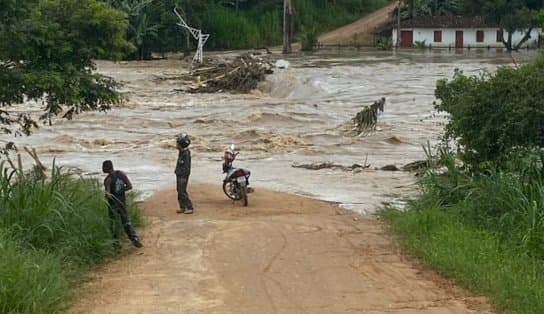 Imagem de João Roma anuncia que 90 médicos serão enviados às regiões atingidas por chuvas na Bahia