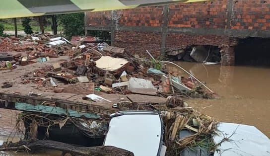 Imagem de Veja lista das 10 estradas federais com interdições na Bahia causadas pelas chuvas 