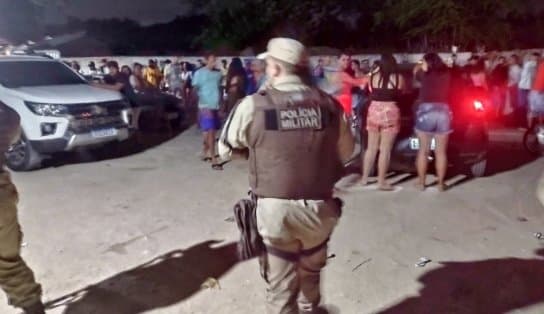 Imagem de Pelo cano: Rondesp chega no "Bar do Buraco" e motos que estavam no "Pau Ferro" são levadas; entenda essa história