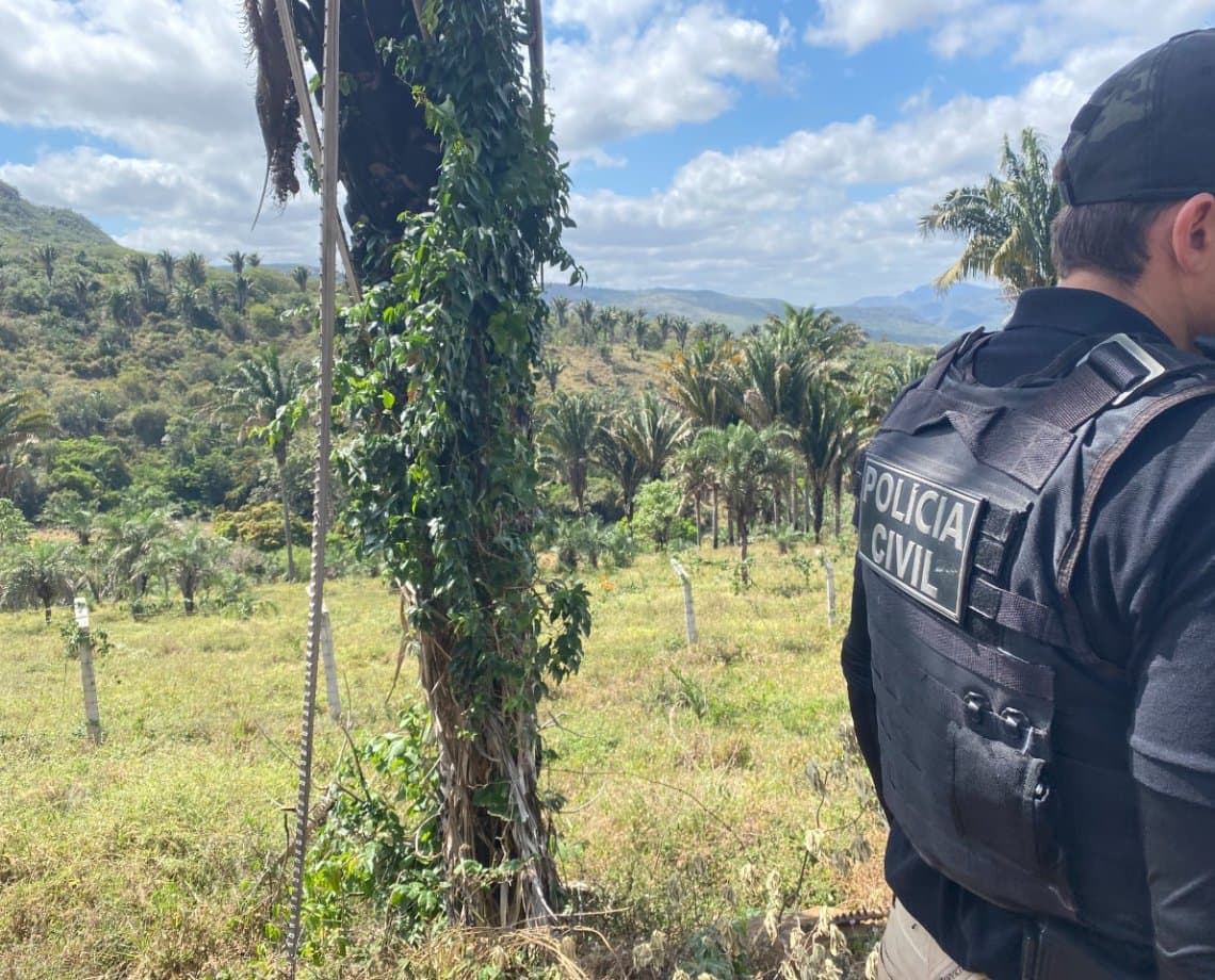 Em prisão domiciliar, suspeito mata homem e deixa outros dois feridos no interior da Bahia