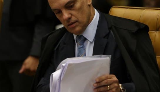 Imagem de "Ataque hacker": Moraes determina depoimento presencial de Bolsonaro; presidente não pode recusar, segundo o ministro