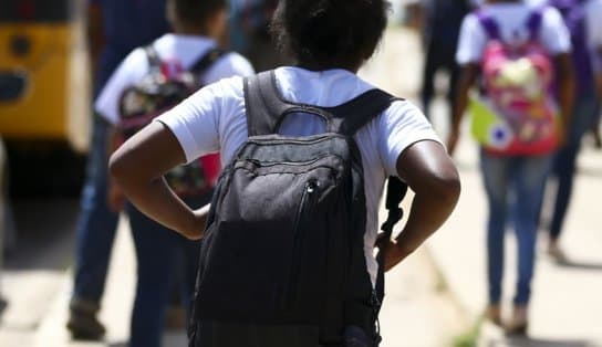 Imagem de Censo Escolar: mais de 650 mil crianças saíram da escola em três anos