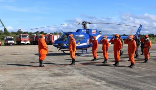 Imagem de Bombeiros da Bahia embarcam para Petrópolis para ajudar nas buscas por desaparecidos; 129 pessoas morreram