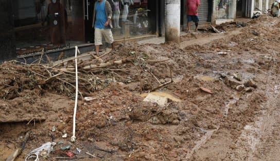 Imagem de Número de mortos em Petrópolis chega a 152; bombeiros da Bahia ajudam nas buscas por desaparecidos