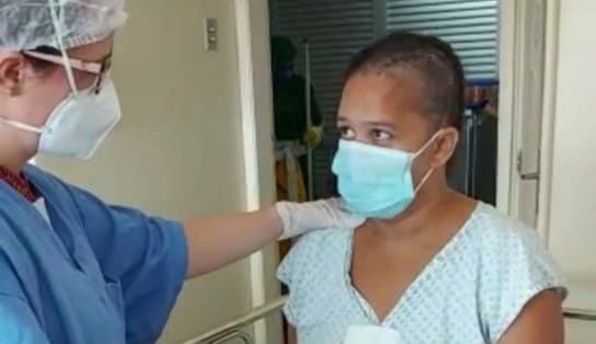 Imagem de Em tratamento revolucionário, mulher volta a mexer membros do corpo após AVC em Salvador 