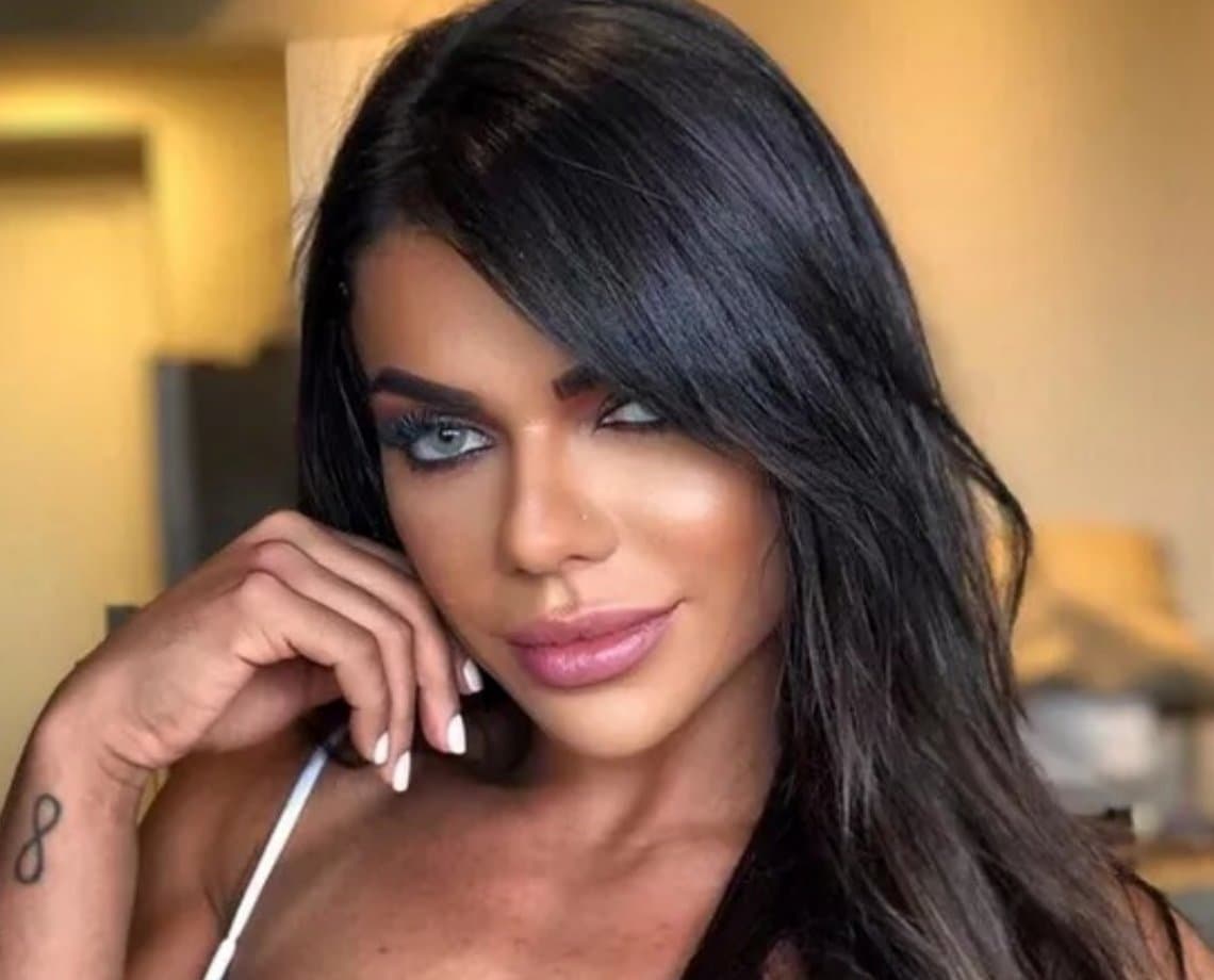 "Miss Bumbum" afirma ter sido expulsa de hotel em São Paulo por ser "muito gostosa"; "abalada psicologicamente"