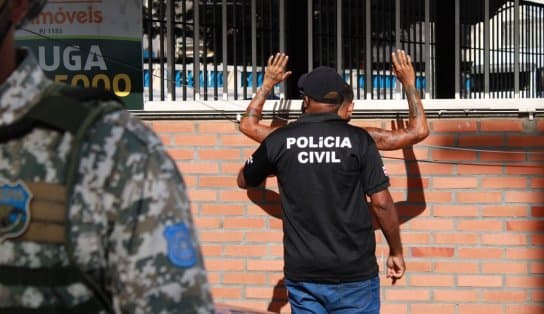 Imagem de Acusado de estupro e roubo é preso durante operação policial na Cidade Baixa, em Salvador