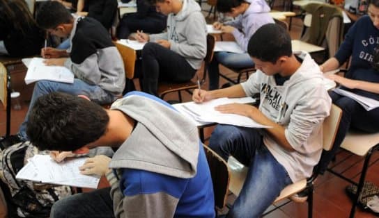 Imagem de Atenção estudantes, fiquem atentos! Inscrições para o Fies terminam nesta terça-feira