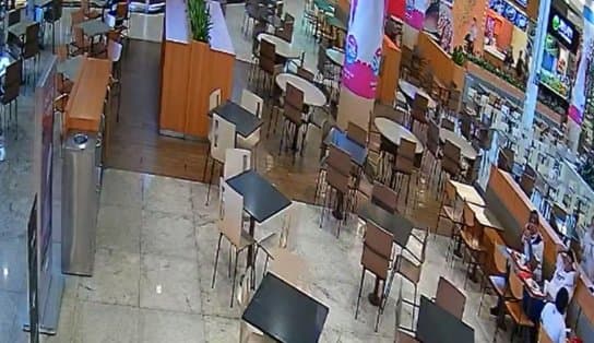 Imagem de VÍDEO: homem é executado e mulher é baleada em praça de alimentação de shopping; atirador chegou tranquilamente ao local