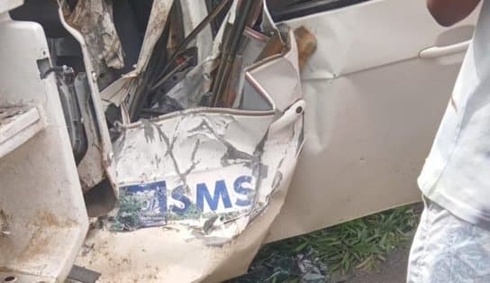 Imagem de Quatro morrem após carro de prefeitura baiana colidir com ônibus na BR-101; criança está entre vítimas