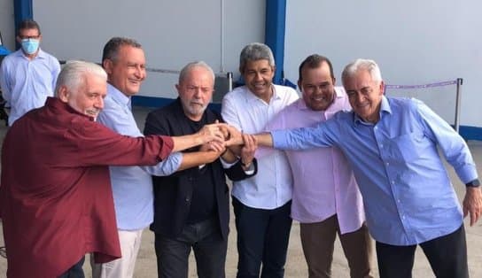 Imagem de "Time completo", diz governador Rui Costa sobre a chegada de Lula a Salvador; militância se reúne em evento