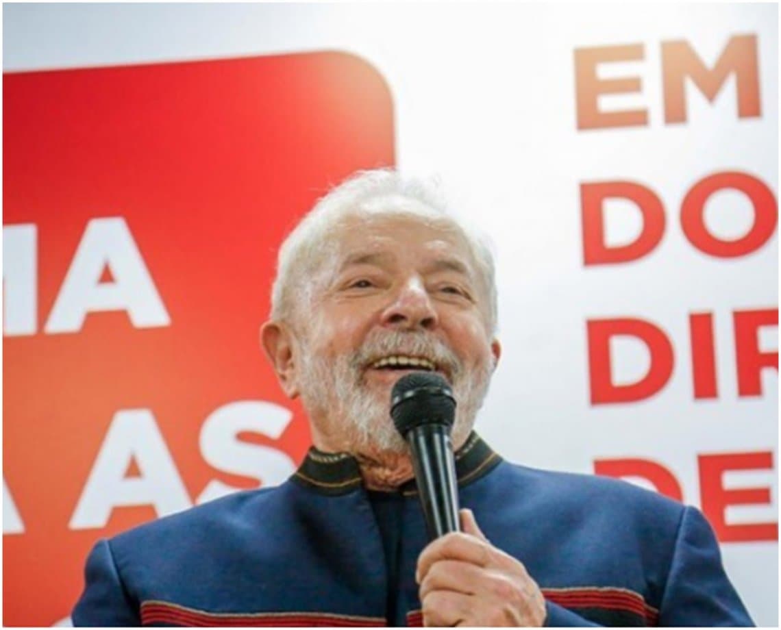 Se eleito, Lula diz que vai tirar 8 mil militares do governo e critica "distribuição de dinheiro" feita por Bolsonaro 