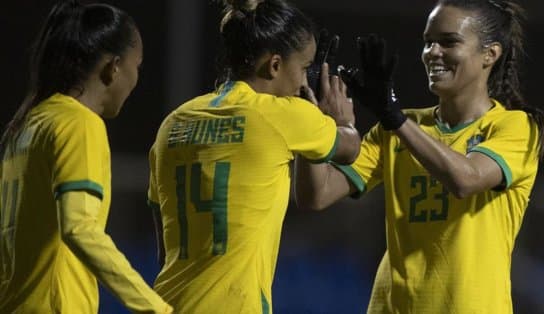 Imagem de Gabi Nunes marca duas vezes e Brasil vence Hungria por 3 a 1; Bia Zaneratto também marca no retorno