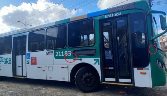 Imagem de Terror no asfalto! Bandidos "tiram a manhã" para atacar ônibus em Salvador e disparam até tiros contra um dos coletivos 