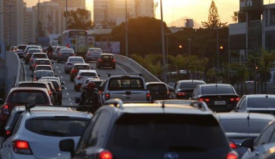 Imagem de Se seu veículo tem placas de finais 3 e 4, você ainda pode aproveitar os 10% de desconto no IPVA; entenda