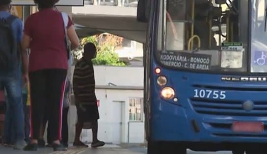 Imagem de Domingo é inteira: suspenso há mais de um ano, benefício da meia-passagem no buzu de Salvador não tem previsão de retorno