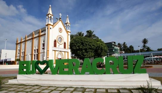 Imagem de Ação na Ilha de Vera Cruz permite que moradores troquem lâmpadas e negociem débitos com a Coelba; confira