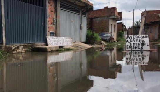 Imagem de Na Rua da Mentira, esgoto para todo mundo ver é muito verdade no Subúrbio de Salvador; entenda 