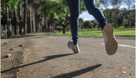 Imagem de Cuidados na corrida de rua: fisioterapeuta dá dicas de como prevenir lesões