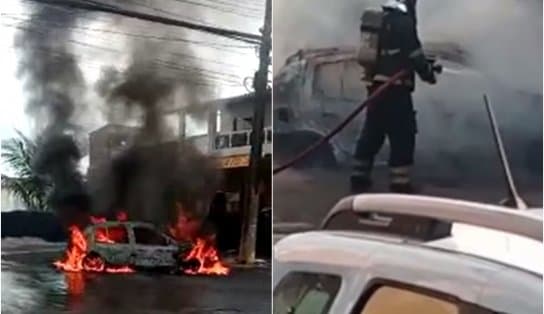 Imagem de Veículo em chamas assusta moradores do Marback, em Salvador; incêndio foi controlado pelo Corpo de Bombeiros 