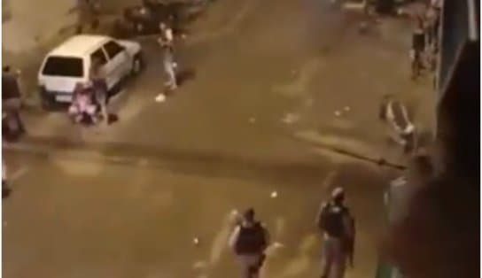 Imagem de Polícia usa bomba de efeito moral para encerrar festa tipo "paredão" na Região Metropolitana de Salvador; assista