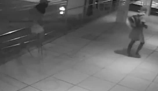 Imagem de Vídeo mostra ação de bandidos que roubaram tripulação da Gol em hotel de Salvador; assista 