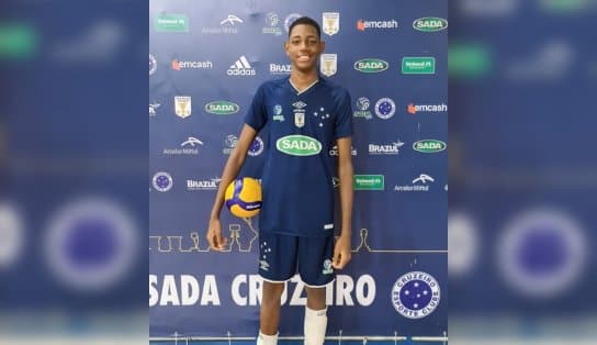 Imagem de Yan Patrick: com 16 anos e 2,06 m, adolescente da periferia de Salvador é chamado para a base do Sada Cruzeiro