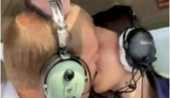 Imagem de Piloto de avião é demitido após "sex tape" em pleno voo; em troca, oferecia aulas gratuitas a aluna  