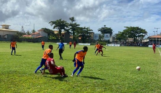 Imagem de Times do IAPI e Parque São Cristóvão são eliminados da Liga de Várzea após briga em semifinal; "faltou equilíbrio"