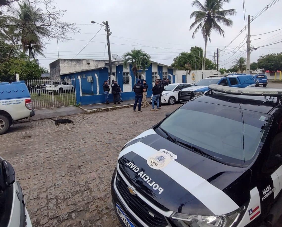 Dupla é presa por posse ilegal de animais silvestres e tráfico de drogas em Cruz das Almas