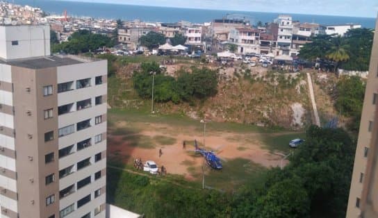 Imagem de Pela terra e pelo ar: com apoio de helicóptero Graer, polícia persegue assaltantes de carro na região do Imbuí; vídeo