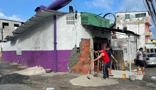 Imagem de Em perseguição a criminosos, viatura da Rondesp se envolve em acidente em Paripe; três pessoas ficam feridas 