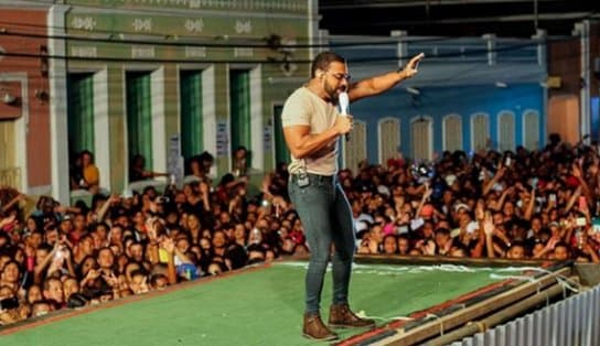 Imagem de VÍDEO: Pablo reclama de uso de celular durante show e viraliza; "guarda e curte o show!"