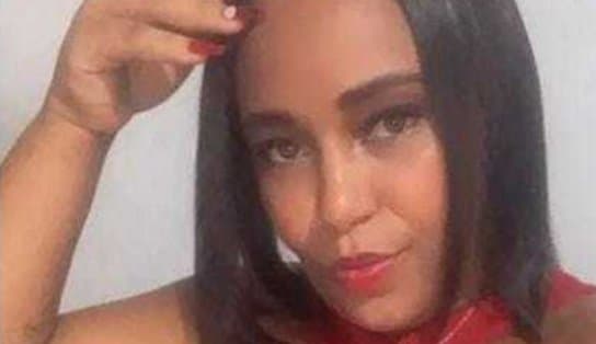 Imagem de Mulher é executada com pelo menos seis tiros na cabeça dentro de loja de roupas em Salvador; dupla cometeu crime